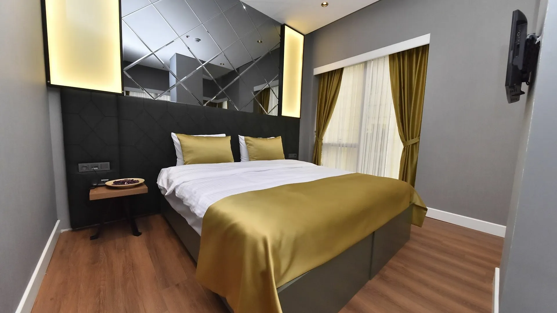 *** Hotel Redistanbul Otel Turchia
